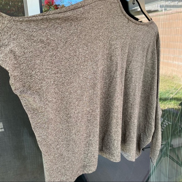 Bergdorf Goodman Originals Made In USA Women's Gray oversized Sweater Size S - Picture 5 of 6